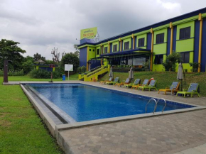 Отель PrimeBiz Hotel Karawang  Cikampek